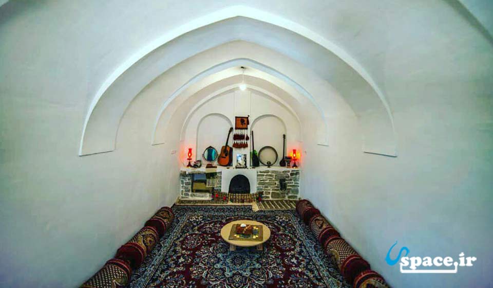 نمای اتاق اقامتگاه بوم گردی بیشاپور -کازرون - فارس